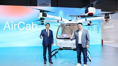 GAC Group Perkenalkan Mobil Terbang Komersial Pertama dengan Jangkauan 30 Kilometer