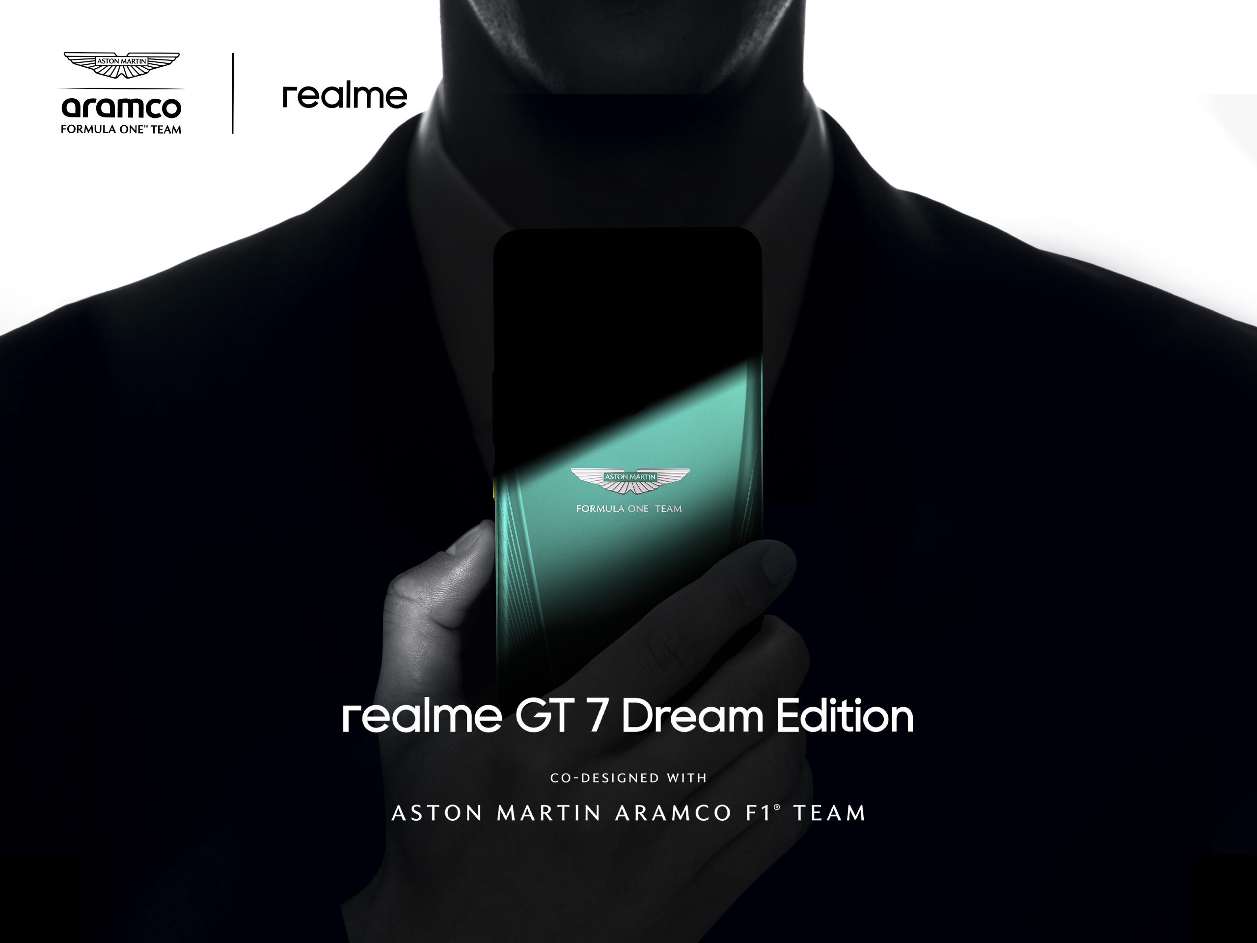realme Resmi Kolaborasi dengan Aston Martin F1 Selama 3 Tahun